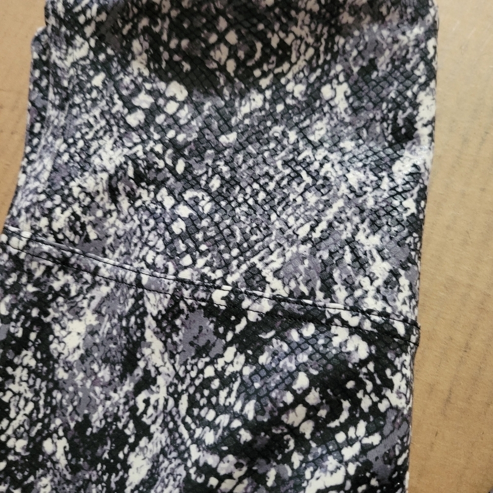 SPANX Faux Leather Snake Shine Y2K  Leggings  large - Picture 10 of 14